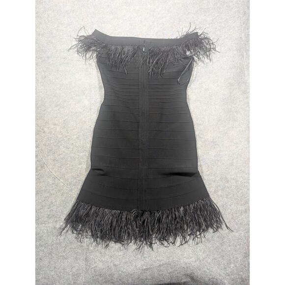 Elliatt Womens Off Shoulder Feather Trim Bodycon Dress Small Black Cocktail - Picture 11 of 12